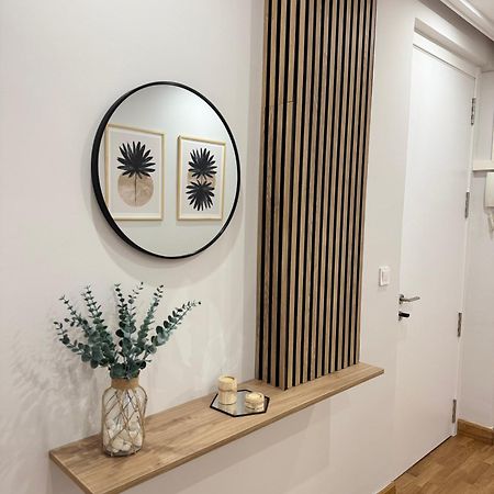 Rioja Centro Ayuntamiento By Apartamentos 로그로노 외부 사진